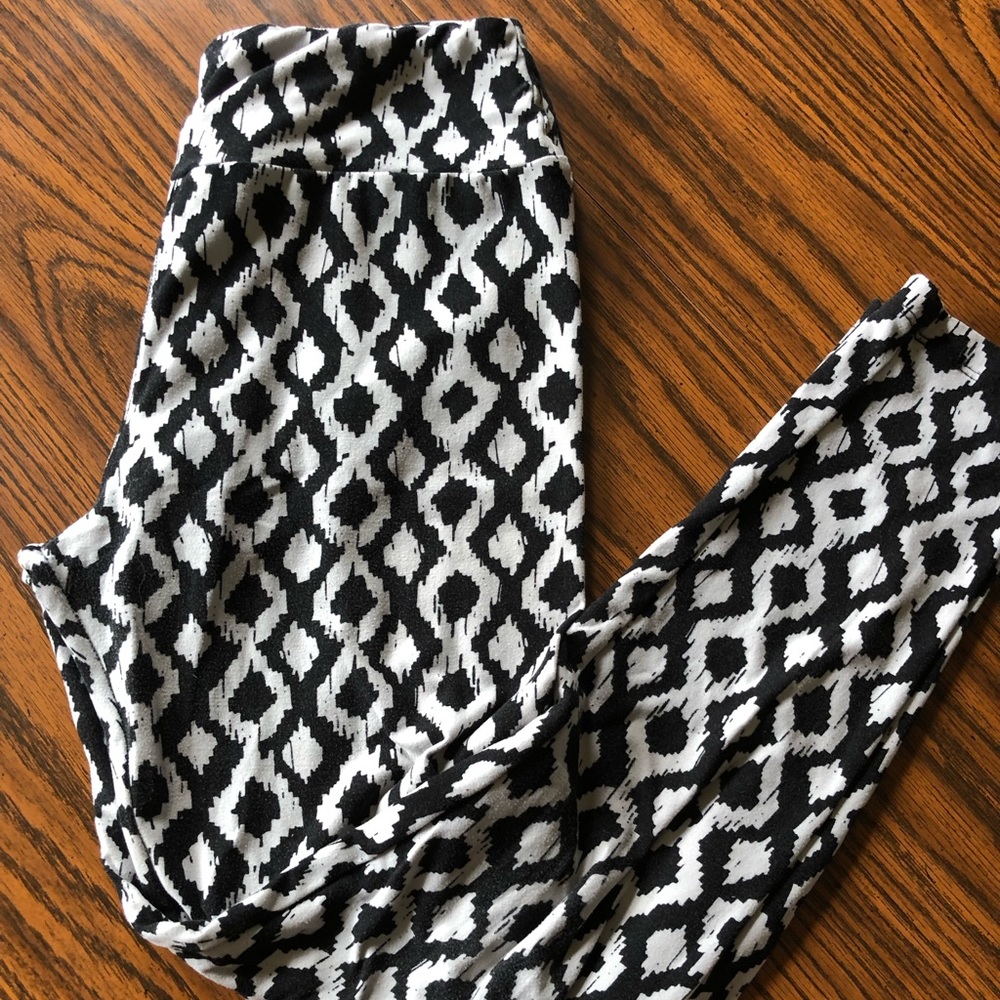 LuLaRoe OS leggings